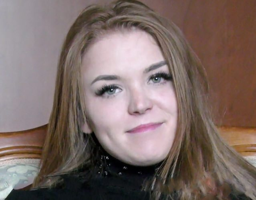 Видео с порно кастинга где блондинка плохо сосет но с хорошей жопой