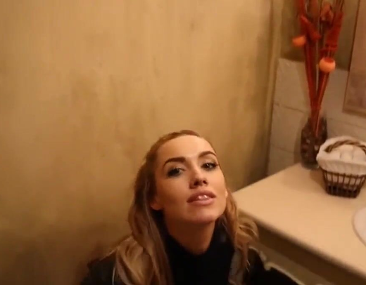 Сладкое порно с русской девушкой и её секс на первом свидании